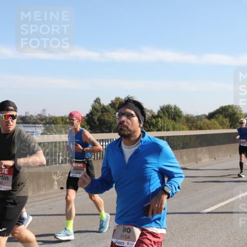 03.10.2025 - Köhlbrandbrückenlauf Yannick Fuchs http://msf.ph/oto/9176659 03.10.2025 11:14:42 Position 3 4108, 5846, 6154 meine-sportfotos.de