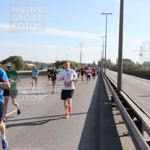 03.10.2025 - Köhlbrandbrückenlauf Yannick Fuchs http://msf.ph/oto/9176684 03.10.2025 11:14:48 Position 3 6775 meine-sportfotos.de