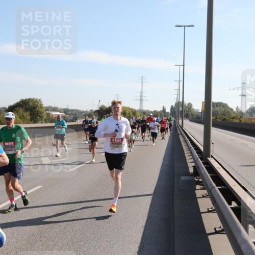 03.10.2025 - Köhlbrandbrückenlauf Yannick Fuchs http://msf.ph/oto/9176687 03.10.2025 11:14:48 Position 3 6775 meine-sportfotos.de