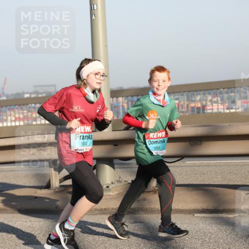 03.10.2025 - Köhlbrandbrückenlauf Yannick Fuchs http://msf.ph/oto/9176688 03.10.2025 08:47:08 Position 2 18, 3500, 499 meine-sportfotos.de