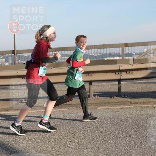 03.10.2025 - Köhlbrandbrückenlauf Yannick Fuchs http://msf.ph/oto/9176706 03.10.2025 08:47:09 Position 2 3469, 301 meine-sportfotos.de