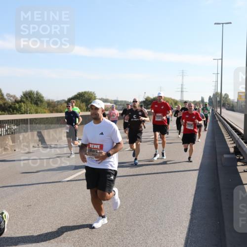 03.10.2025 - Köhlbrandbrückenlauf Yannick Fuchs http://msf.ph/oto/9176721 03.10.2025 11:14:54 Position 3 6251, 4407 meine-sportfotos.de