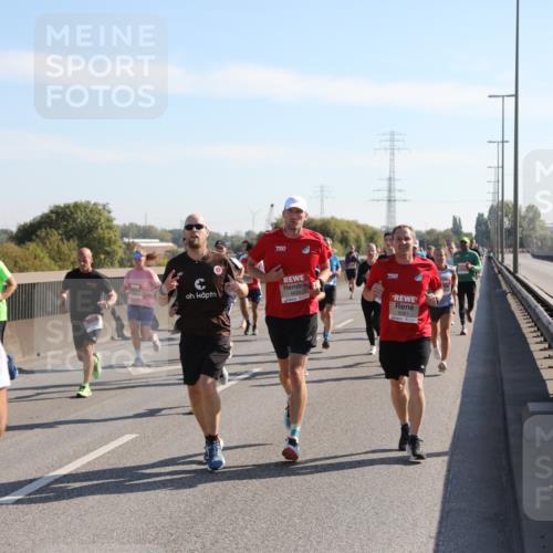 03.10.2025 - Köhlbrandbrückenlauf Yannick Fuchs http://msf.ph/oto/9176724 03.10.2025 11:14:55 Position 3 407, 6655, 15, 6081 meine-sportfotos.de