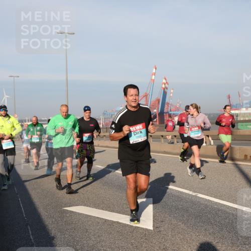 03.10.2025 - Köhlbrandbrückenlauf Yannick Fuchs http://msf.ph/oto/9176730 03.10.2025 08:47:11 Position 2 1202 meine-sportfotos.de