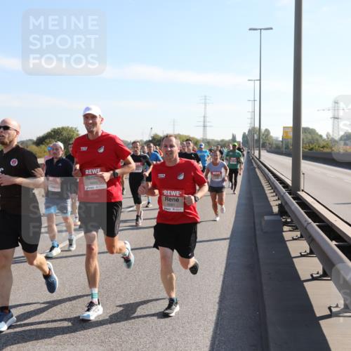 03.10.2025 - Köhlbrandbrückenlauf Yannick Fuchs http://msf.ph/oto/9176741 03.10.2025 11:14:56 Position 3 6655, 15, 6081 meine-sportfotos.de