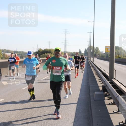 03.10.2025 - Köhlbrandbrückenlauf Yannick Fuchs http://msf.ph/oto/9176762 03.10.2025 11:14:59 Position 3 4124, 6739 meine-sportfotos.de