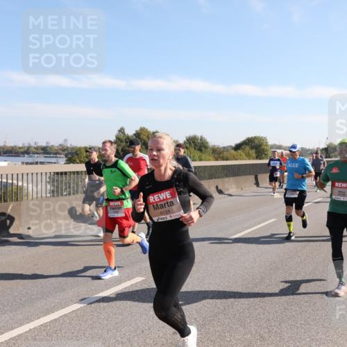 03.10.2025 - Köhlbrandbrückenlauf Yannick Fuchs http://msf.ph/oto/9176767 03.10.2025 11:15:00 Position 3 4124, 6739 meine-sportfotos.de