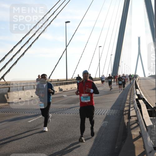 03.10.2025 - Köhlbrandbrückenlauf Yannick Fuchs http://msf.ph/oto/9176774 03.10.2025 08:26:20 Position 1 1134, 0, 26, 19 meine-sportfotos.de
