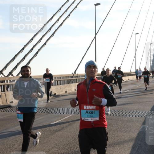 03.10.2025 - Köhlbrandbrückenlauf Yannick Fuchs http://msf.ph/oto/9176783 03.10.2025 08:26:21 Position 1 1134 meine-sportfotos.de
