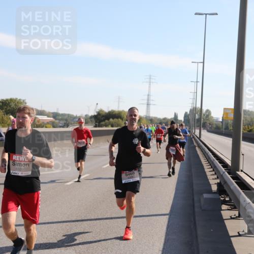 03.10.2025 - Köhlbrandbrückenlauf Yannick Fuchs http://msf.ph/oto/9176790 03.10.2025 11:15:03 Position 3 6329, 4368 meine-sportfotos.de