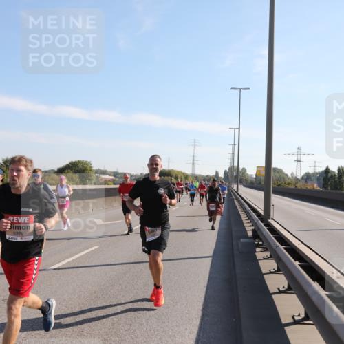 03.10.2025 - Köhlbrandbrückenlauf Yannick Fuchs http://msf.ph/oto/9176794 03.10.2025 11:15:03 Position 3 6329 meine-sportfotos.de
