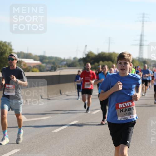 03.10.2025 - Köhlbrandbrückenlauf Yannick Fuchs http://msf.ph/oto/9176816 03.10.2025 11:15:08 Position 3 4140 meine-sportfotos.de