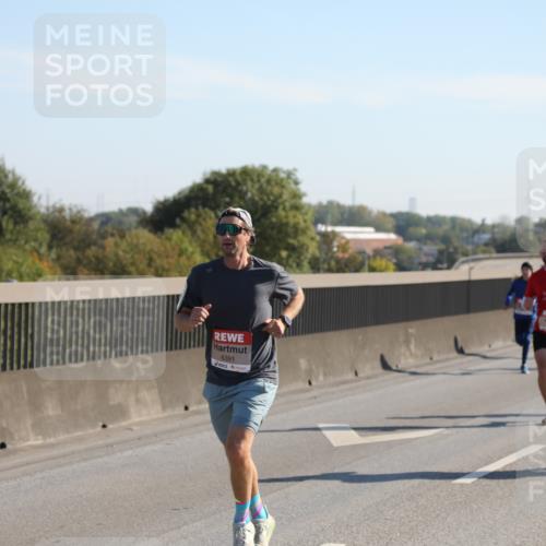 03.10.2025 - Köhlbrandbrückenlauf Yannick Fuchs http://msf.ph/oto/9176818 03.10.2025 11:15:08 Position 3 6391, 4140 meine-sportfotos.de