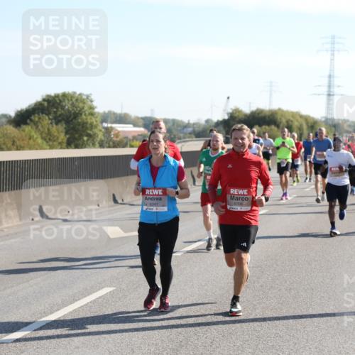 03.10.2025 - Köhlbrandbrückenlauf Yannick Fuchs http://msf.ph/oto/9176826 03.10.2025 11:15:10 Position 3 6341, 6706 meine-sportfotos.de