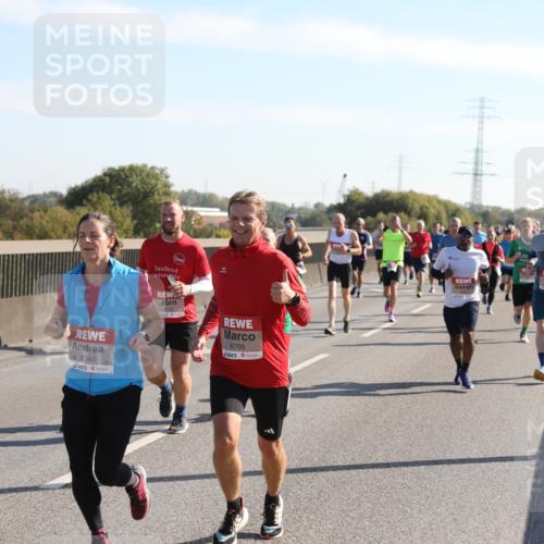 03.10.2025 - Köhlbrandbrückenlauf Yannick Fuchs http://msf.ph/oto/9176835 03.10.2025 11:15:11 Position 3 6341, 4113, 6706 meine-sportfotos.de