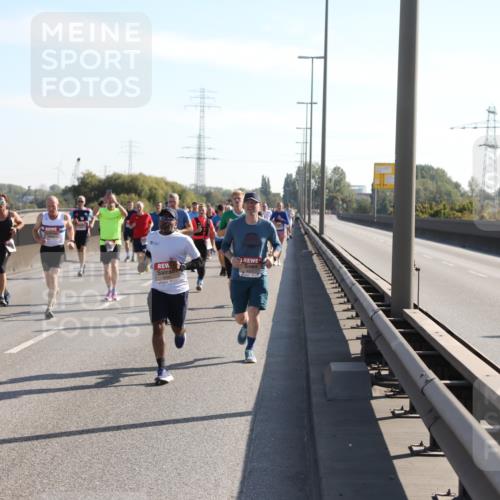 03.10.2025 - Köhlbrandbrückenlauf Yannick Fuchs http://msf.ph/oto/9176838 03.10.2025 11:15:11 Position 3 6493, 4271 meine-sportfotos.de