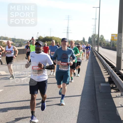 03.10.2025 - Köhlbrandbrückenlauf Yannick Fuchs http://msf.ph/oto/9176857 03.10.2025 11:15:12 Position 3 6091, 4271 meine-sportfotos.de