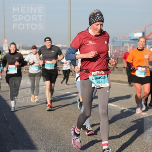 03.10.2025 - Köhlbrandbrückenlauf Yannick Fuchs http://msf.ph/oto/9176897 03.10.2025 08:47:30 Position 2 1633 meine-sportfotos.de