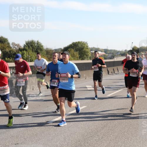 03.10.2025 - Köhlbrandbrückenlauf Yannick Fuchs http://msf.ph/oto/9176919 03.10.2025 11:15:19 Position 3 4294, 4130, 4249, 5810, 4203 meine-sportfotos.de
