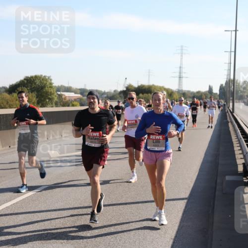 03.10.2025 - Köhlbrandbrückenlauf Yannick Fuchs http://msf.ph/oto/9176932 03.10.2025 11:15:19 Position 3 5810, 4203 meine-sportfotos.de