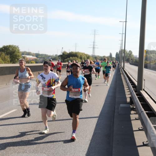 03.10.2025 - Köhlbrandbrückenlauf Yannick Fuchs http://msf.ph/oto/9176964 03.10.2025 11:15:44 Position 3  meine-sportfotos.de