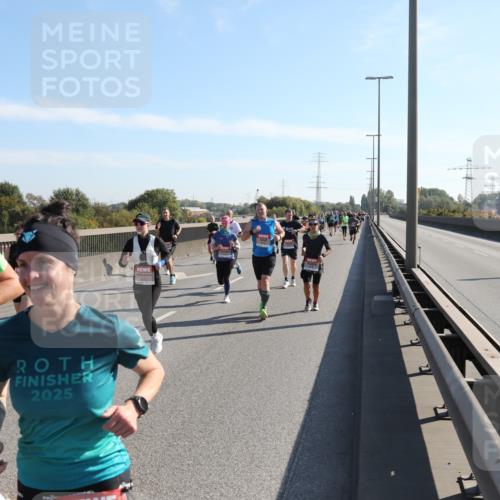 03.10.2025 - Köhlbrandbrückenlauf Yannick Fuchs http://msf.ph/oto/9176982 03.10.2025 11:15:50 Position 3 4820, 2025 meine-sportfotos.de