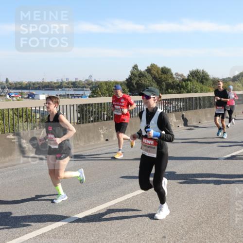03.10.2025 - Köhlbrandbrückenlauf Yannick Fuchs http://msf.ph/oto/9176995 03.10.2025 11:15:51 Position 3 4151 meine-sportfotos.de