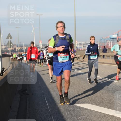 03.10.2025 - Köhlbrandbrückenlauf Yannick Fuchs http://msf.ph/oto/9177004 03.10.2025 08:47:43 Position 2 3691, 2214, 3796 meine-sportfotos.de