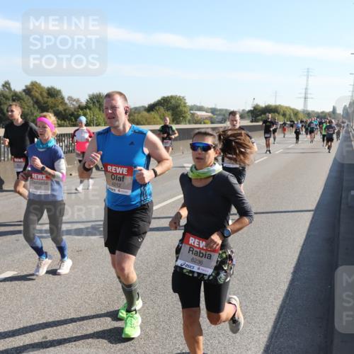 03.10.2025 - Köhlbrandbrückenlauf Yannick Fuchs http://msf.ph/oto/9177005 03.10.2025 11:15:52 Position 3 6315, 4212, 6236 meine-sportfotos.de