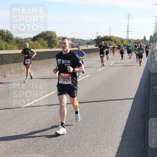 03.10.2025 - Köhlbrandbrückenlauf Yannick Fuchs http://msf.ph/oto/9177011 03.10.2025 11:15:53 Position 3 4158 meine-sportfotos.de