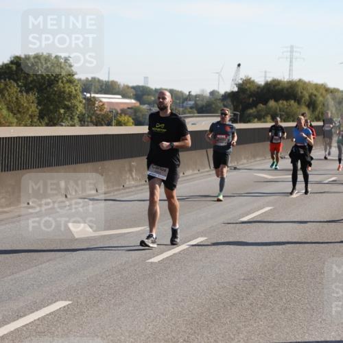03.10.2025 - Köhlbrandbrückenlauf Yannick Fuchs http://msf.ph/oto/9177039 03.10.2025 11:15:56 Position 3 1 meine-sportfotos.de