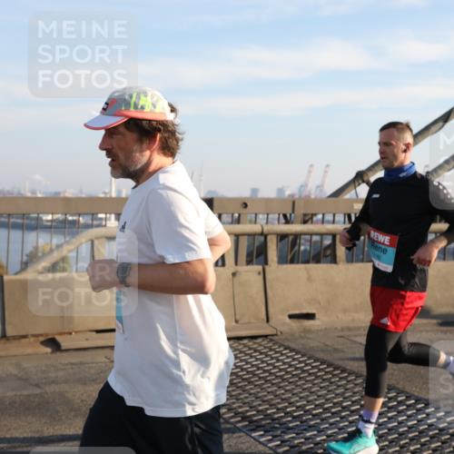 03.10.2025 - Köhlbrandbrückenlauf Yannick Fuchs http://msf.ph/oto/9177044 03.10.2025 08:27:07 Position 1  meine-sportfotos.de