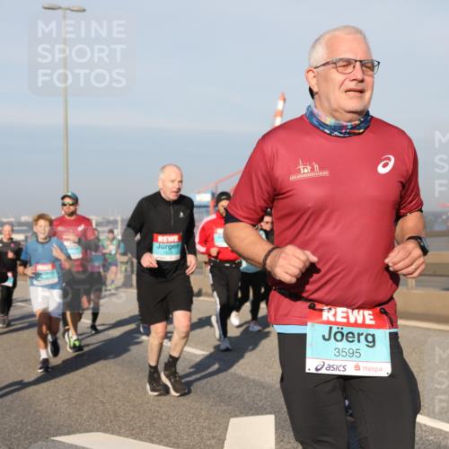 03.10.2025 - Köhlbrandbrückenlauf Yannick Fuchs http://msf.ph/oto/9177083 03.10.2025 08:47:54 Position 2 3595 meine-sportfotos.de
