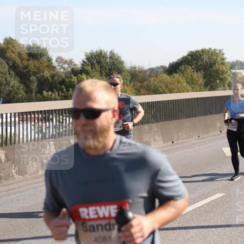 03.10.2025 - Köhlbrandbrückenlauf Yannick Fuchs http://msf.ph/oto/9177084 03.10.2025 11:16:00 Position 3 4081 meine-sportfotos.de