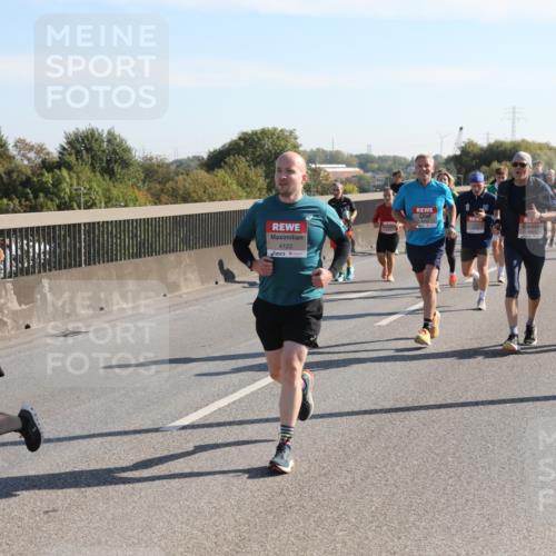03.10.2025 - Köhlbrandbrückenlauf Yannick Fuchs http://msf.ph/oto/9177104 03.10.2025 11:16:02 Position 3 4195, 4122 meine-sportfotos.de
