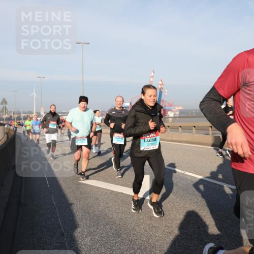 03.10.2025 - Köhlbrandbrückenlauf Yannick Fuchs http://msf.ph/oto/9177118 03.10.2025 08:47:58 Position 2 2122, 1770 meine-sportfotos.de