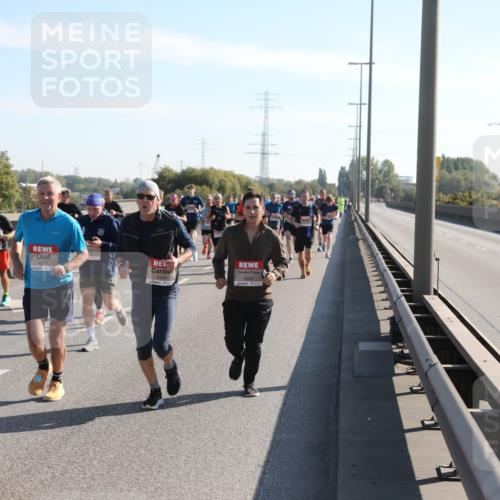 03.10.2025 - Köhlbrandbrückenlauf Yannick Fuchs http://msf.ph/oto/9177119 03.10.2025 11:16:03 Position 3 4288, 4444 meine-sportfotos.de