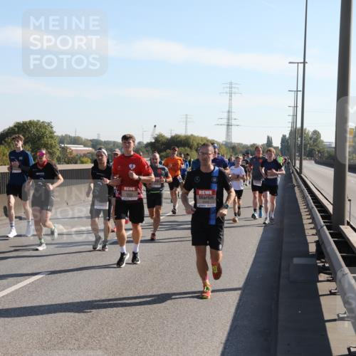03.10.2025 - Köhlbrandbrückenlauf Yannick Fuchs http://msf.ph/oto/9177138 03.10.2025 11:16:08 Position 3 6465 meine-sportfotos.de