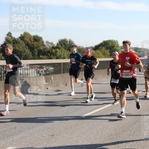 03.10.2025 - Köhlbrandbrückenlauf Yannick Fuchs http://msf.ph/oto/9177152 03.10.2025 11:16:08 Position 3 6465 meine-sportfotos.de