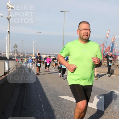 03.10.2025 - Köhlbrandbrückenlauf Yannick Fuchs http://msf.ph/oto/9177164 03.10.2025 08:48:04 Position 2  meine-sportfotos.de