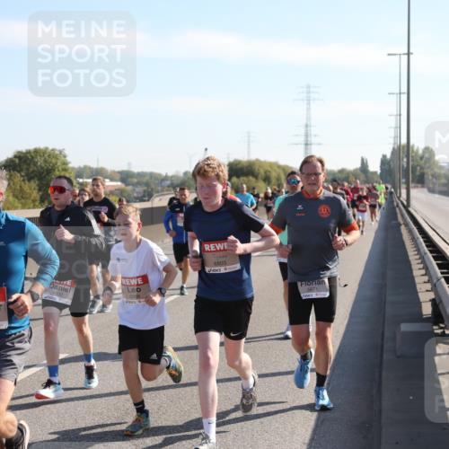 03.10.2025 - Köhlbrandbrückenlauf Yannick Fuchs http://msf.ph/oto/9177196 03.10.2025 11:16:12 Position 3 6256, 6032, 6088, 6803, 5671 meine-sportfotos.de