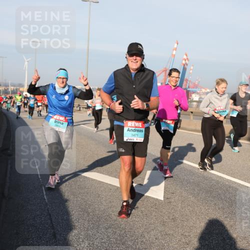 03.10.2025 - Köhlbrandbrückenlauf Yannick Fuchs http://msf.ph/oto/9177208 03.10.2025 08:48:10 Position 2 2954, 1471 meine-sportfotos.de