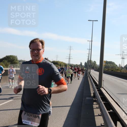 03.10.2025 - Köhlbrandbrückenlauf Yannick Fuchs http://msf.ph/oto/9177212 03.10.2025 11:16:13 Position 3 5671 meine-sportfotos.de