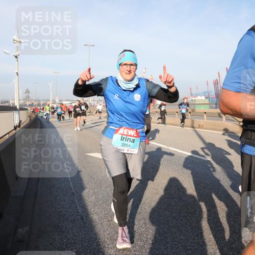 03.10.2025 - Köhlbrandbrückenlauf Yannick Fuchs http://msf.ph/oto/9177216 03.10.2025 08:48:11 Position 2 2954, 1471 meine-sportfotos.de