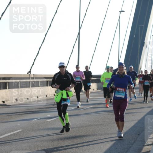 03.10.2025 - Köhlbrandbrückenlauf Yannick Fuchs http://msf.ph/oto/9177249 03.10.2025 08:27:33 Position 1 3492 meine-sportfotos.de