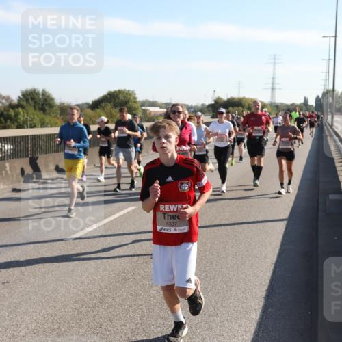 03.10.2025 - Köhlbrandbrückenlauf Yannick Fuchs http://msf.ph/oto/9177251 03.10.2025 11:16:22 Position 3 4337 meine-sportfotos.de