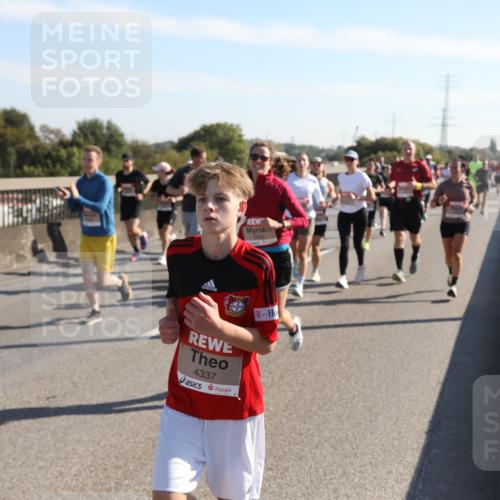 03.10.2025 - Köhlbrandbrückenlauf Yannick Fuchs http://msf.ph/oto/9177257 03.10.2025 11:16:22 Position 3 4337 meine-sportfotos.de