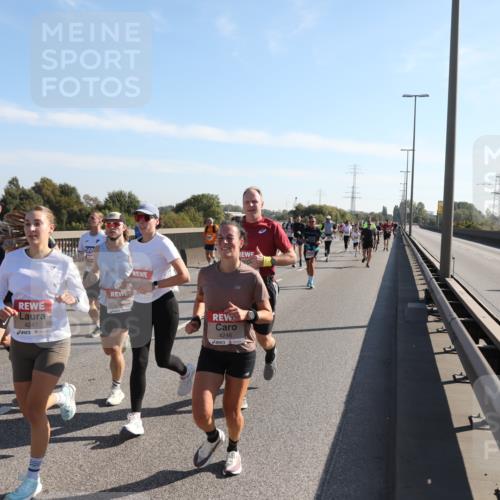 03.10.2025 - Köhlbrandbrückenlauf Yannick Fuchs http://msf.ph/oto/9177286 03.10.2025 11:16:24 Position 3 4247, 4246 meine-sportfotos.de