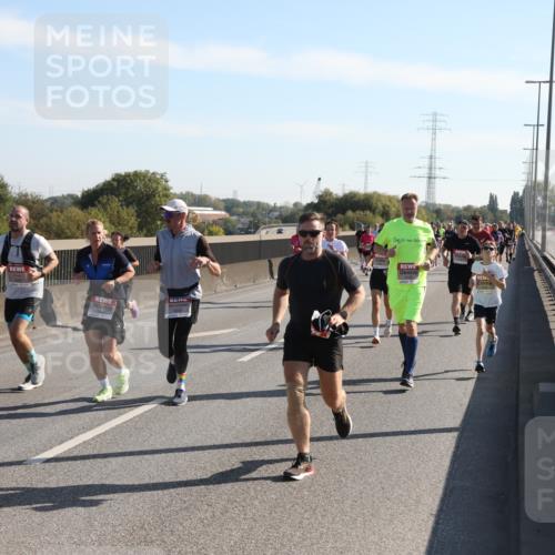 03.10.2025 - Köhlbrandbrückenlauf Yannick Fuchs http://msf.ph/oto/9177365 03.10.2025 11:16:29 Position 3 4138 meine-sportfotos.de