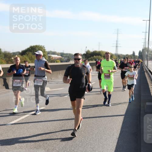 03.10.2025 - Köhlbrandbrückenlauf Yannick Fuchs http://msf.ph/oto/9177367 03.10.2025 11:16:29 Position 3 4138 meine-sportfotos.de